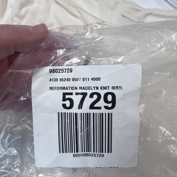 REFORMATION MADELYN KNIT TOP NEW XS - Picture 9 of 10